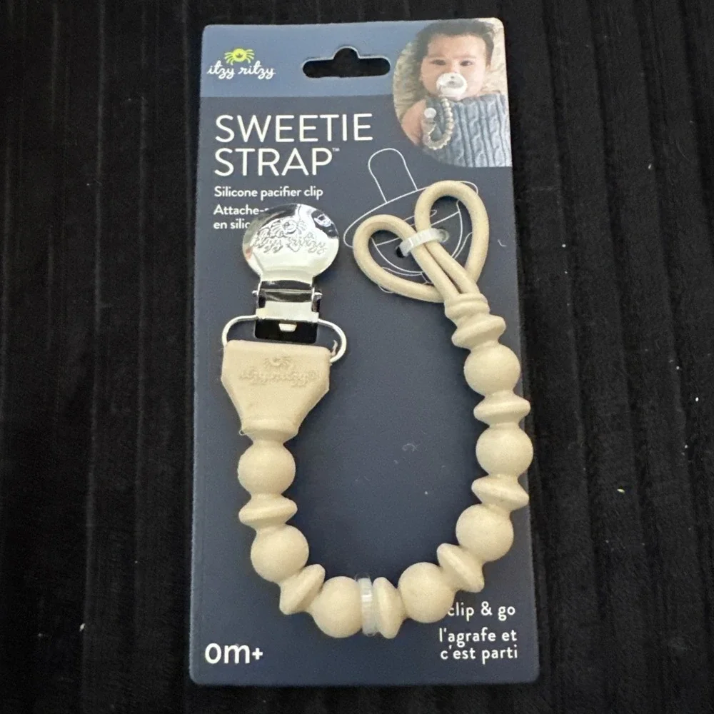 Itzy Ritzy Pink Sweetie Pacifier Strap‎ CLIP AND GO BRAND NEW SEALED